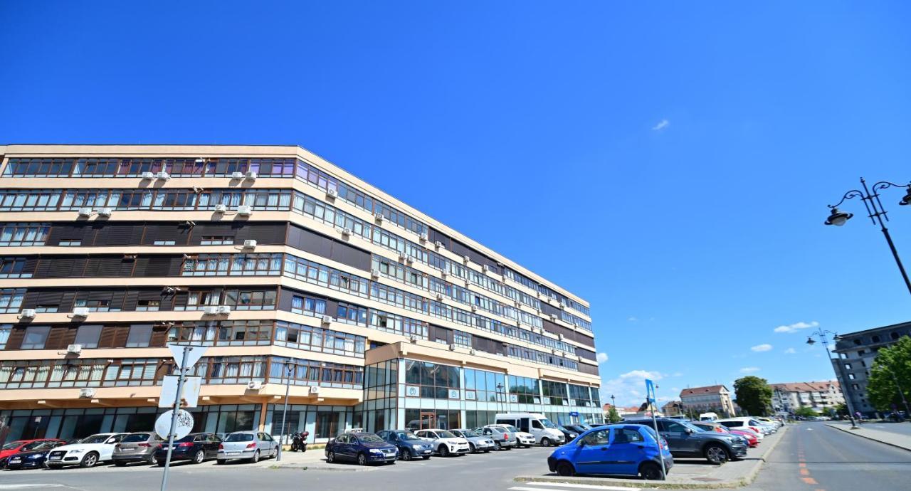 Vacation Apartment With Free Parking Сибиу Экстерьер фото